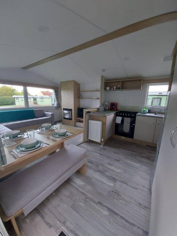 Woofles Luxury Caravan At Knaresborough Lido Dış mekan fotoğraf